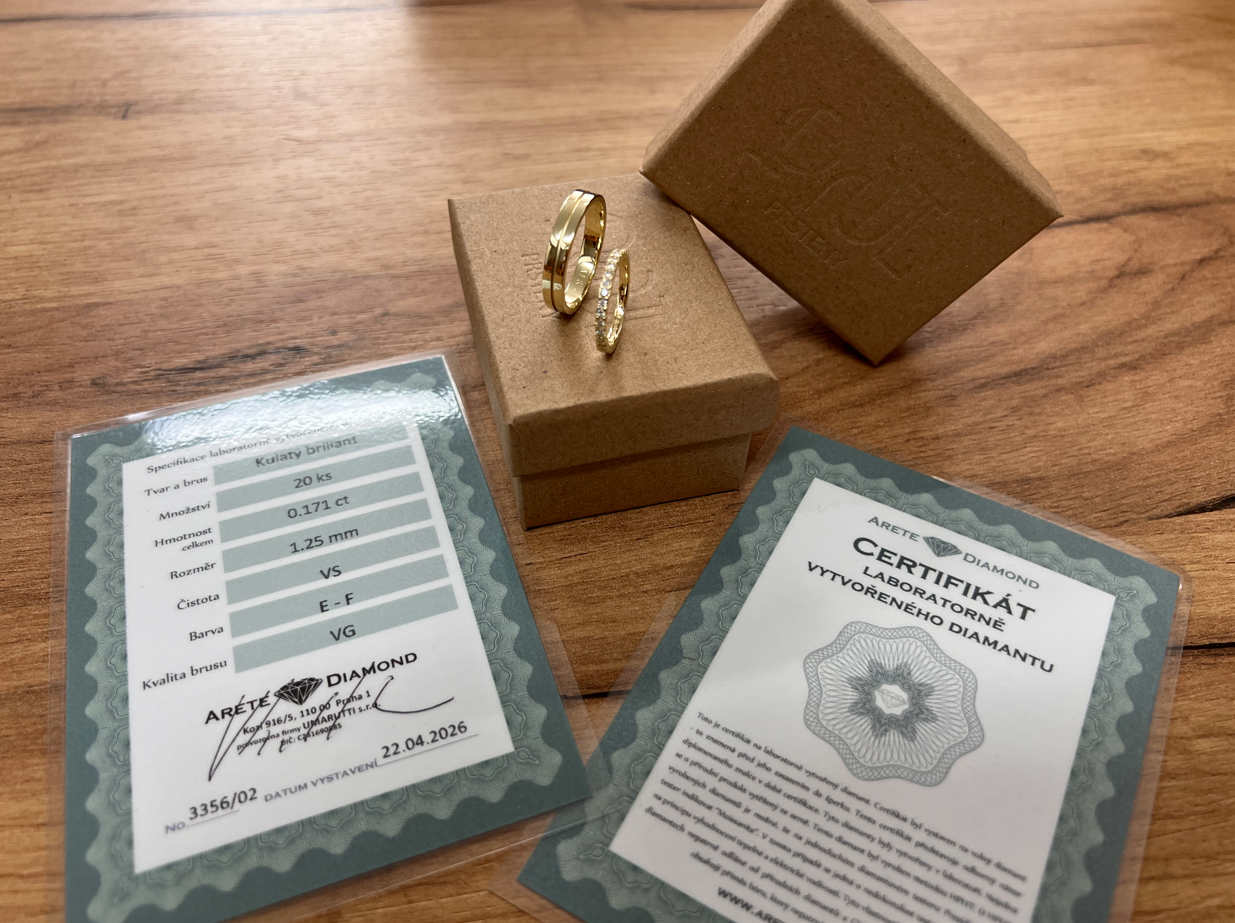 Laboratorní diamanty